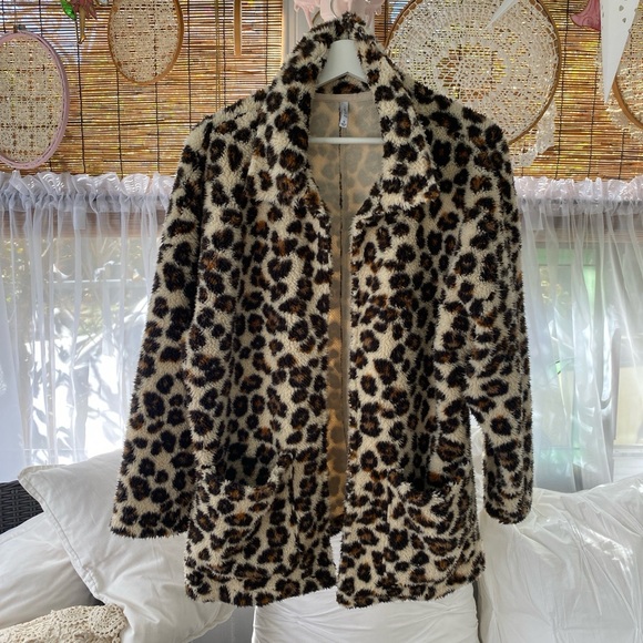 The Leopard Sherpa Teddy Bear Coat - Picture 1 of 5